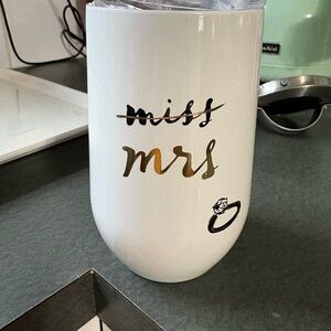White 'Mrs' Insulated Tumbler